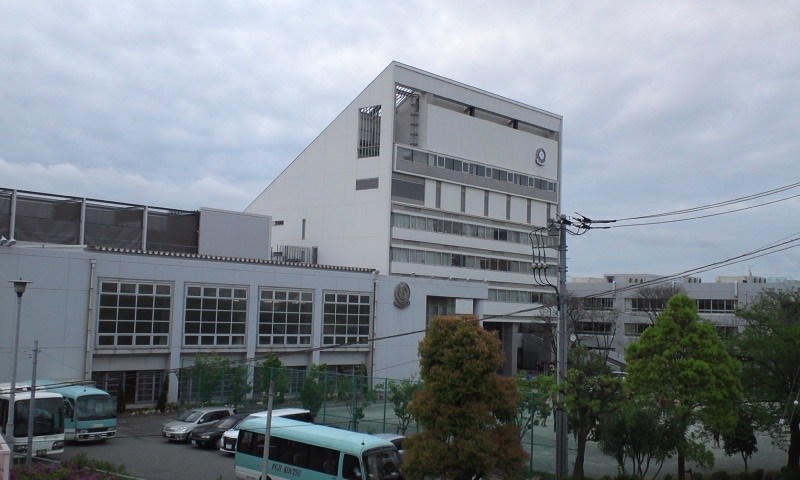 改築した渋谷教育学園幕張高等学校